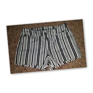 Old Navy Women's Pixie Short